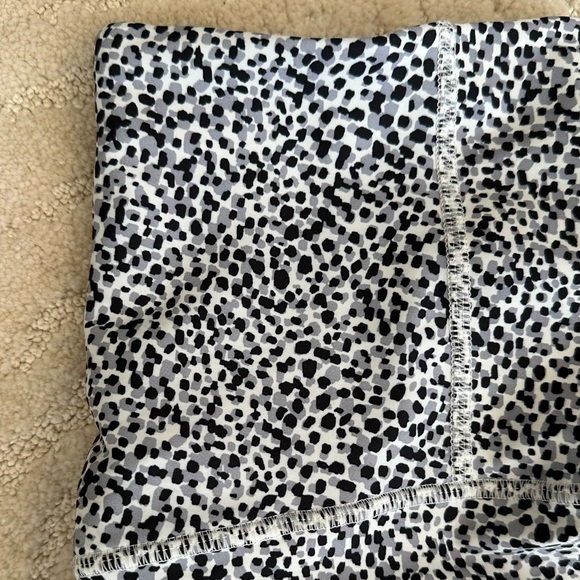 SZ M OLD NAVY LEGGINGS - Picture 3 of 4